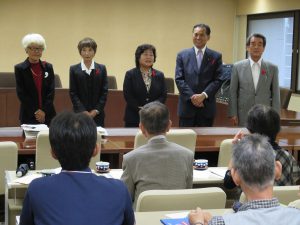 一般質問で、知事の姿勢を質す