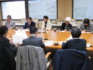 給付制奨学金創設を　埼玉若手弁護士と懇談２