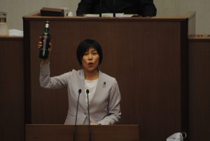 秋山もえ県議による6月定例会本会議質問①