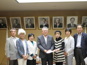 県議会の民主的運営と議会経費の適正化について申し入れ