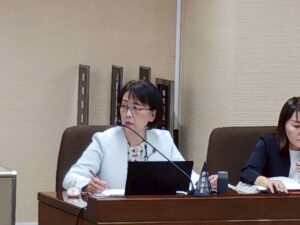横断歩道の塗装に6か月??ー決算審議④