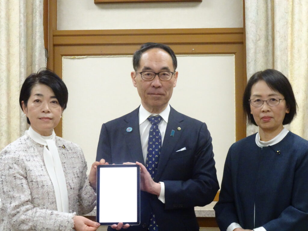 予算要望への知事からの回答―当初予算に県立学校の体育館等への空調設備の整備が盛り込まれる